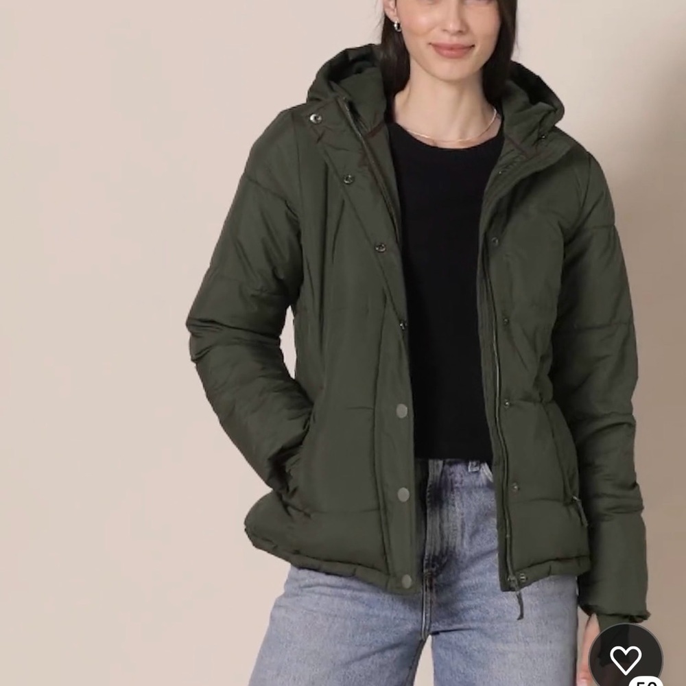 Amazon Essentials Women's Olive Hooded Puffer Jacket